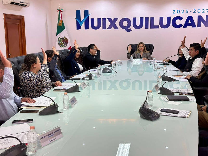 Cabildo Huixquilucan 141025