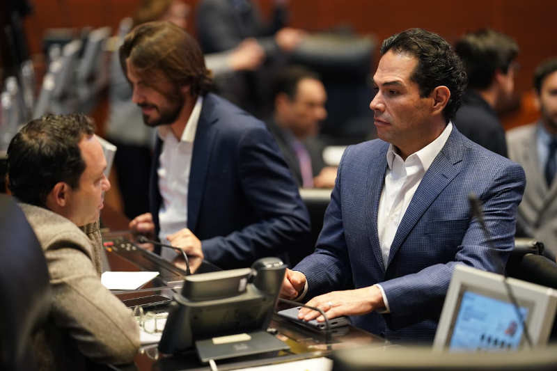 ENRIQUE VARGAS SENADOR 2