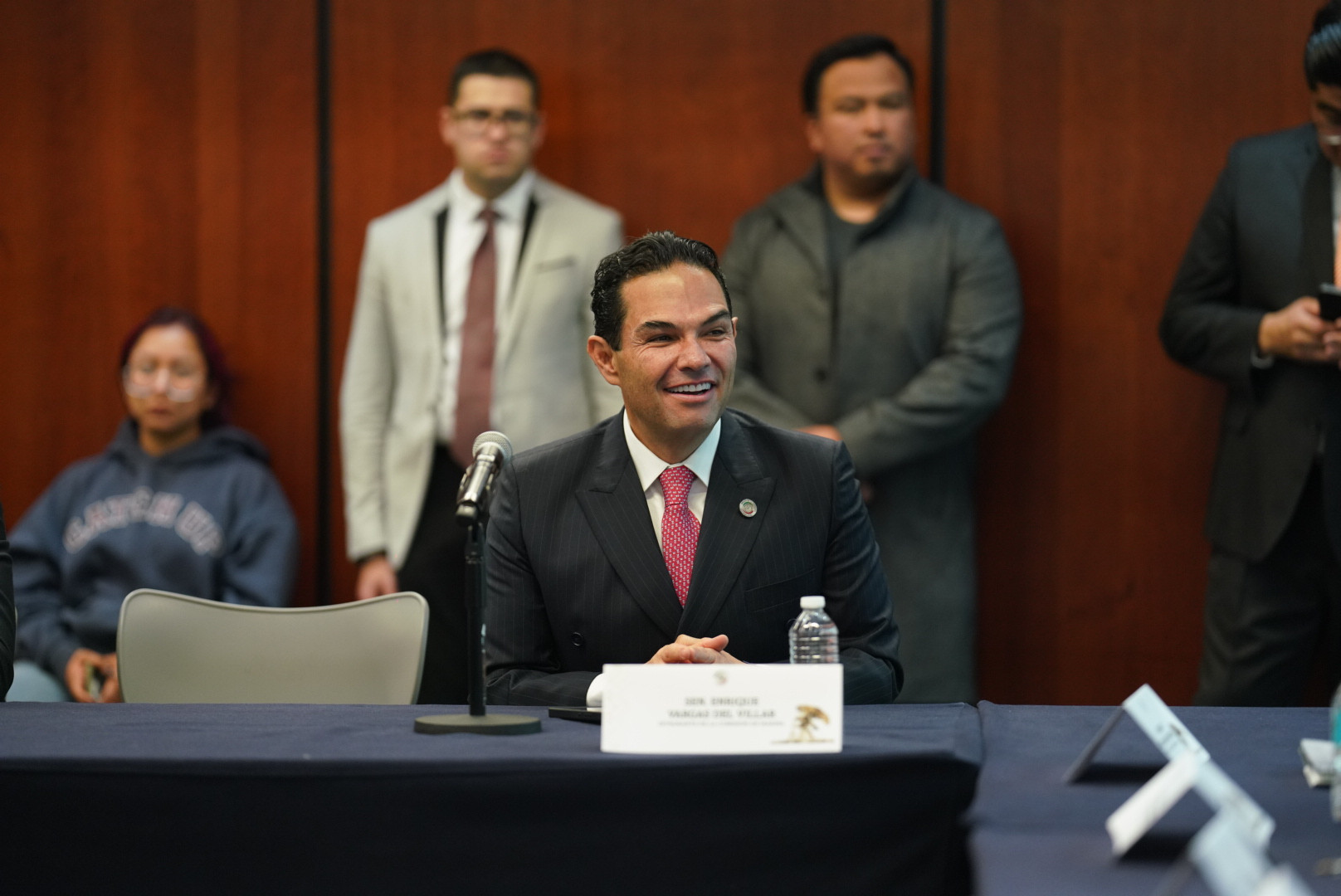 Enrique Vargas Senador 190326