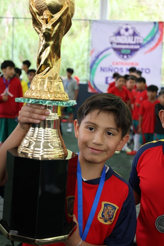 Futbol trofeo Huixquilucan vertical
