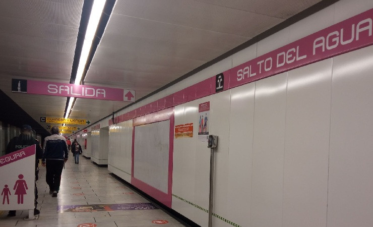 Metro Salto del Agua
