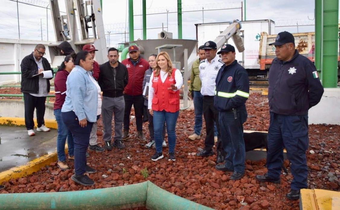 Autoridades de San Mateo Atenco realizan trabajos de desazolve y mantenimiento en el cauce del río Lerma