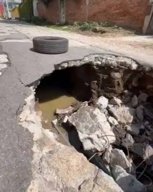 grietas_en_Toluca.jpeg