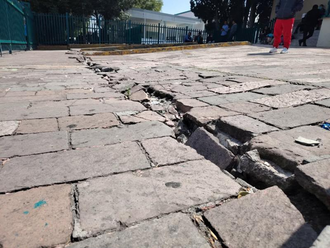 suelo_agrietado_en_Toluca.jpeg